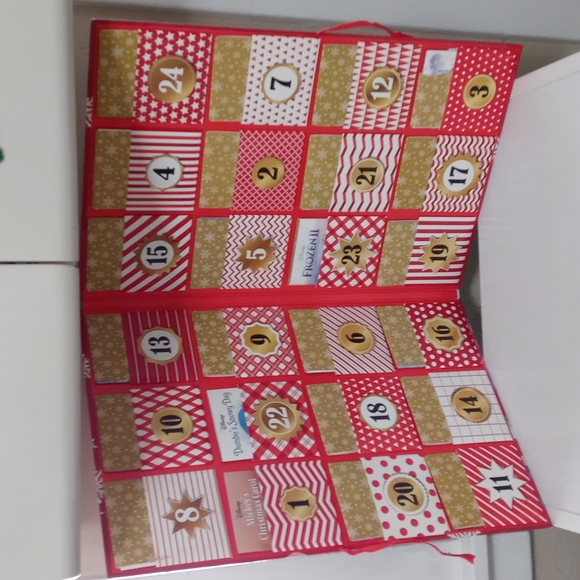 Disney Advent Calendar Storybook Collection 2020 Edition - Picture 2 of 7